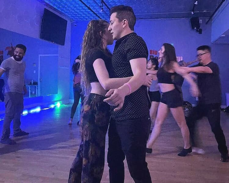 Big Apple West Coast Swing – Intro Lesson & Dance Party with Geoff Newell